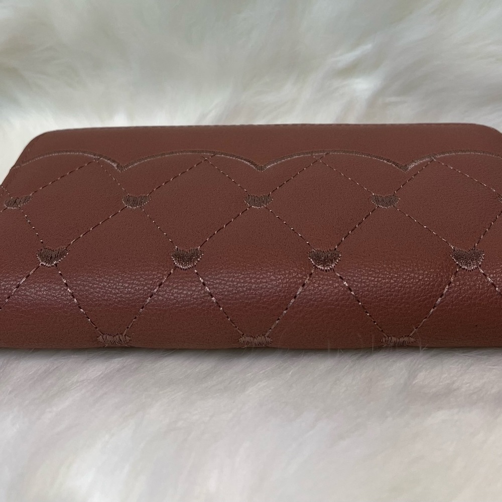 NWT LARGE EMBROIDERY MAUVE WALLET - Picture 9 of 15